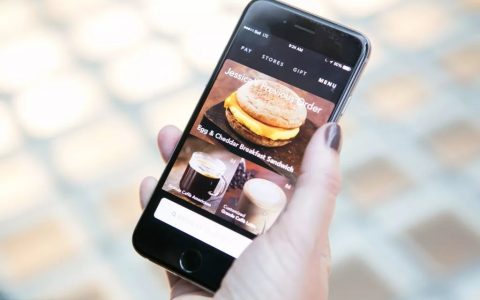 星巴克如何用AI、IoT、区块链打造独特顾客体验？