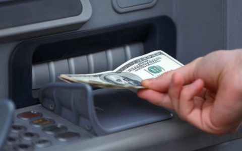 Tether市值十月下跌超过10亿美元
